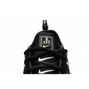 nike-air-vapormax-plus-negras-blancas-4.jpg
