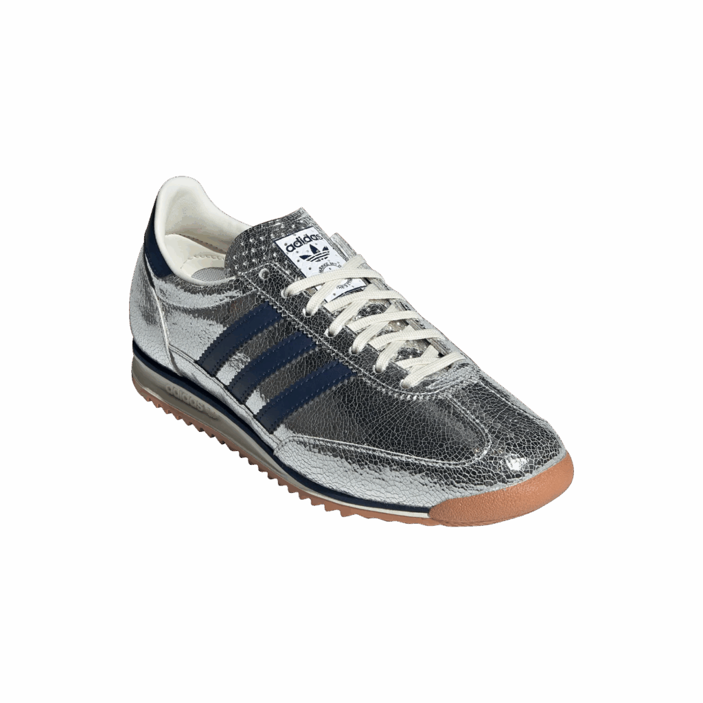 imgi_35_JH8654_6_FOOTWEAR_Photography_FrontLateralTopView_transparent