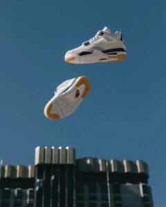 imgi_15_Jordan_4_SB