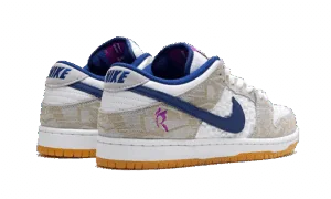 Nike_SB_Dunk_Low_Rayssa_Leal1.png