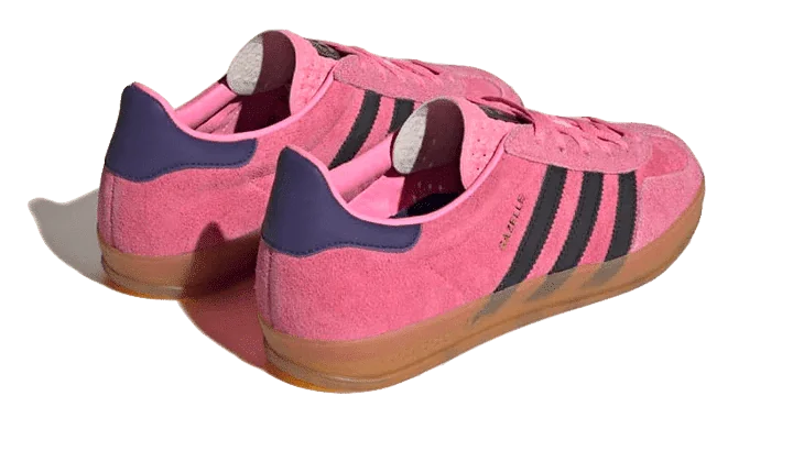 baskets-gazelle-indoor-bliss-pink-purple-pour-homme-et-femme-disponible-sur-kikikickz-497809_800x_fd042ab4-d8ff-42e0-a18d-7d6677fbf606.png