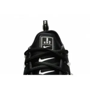 nike-air-vapormax-plus-negras-blancas-4.jpg