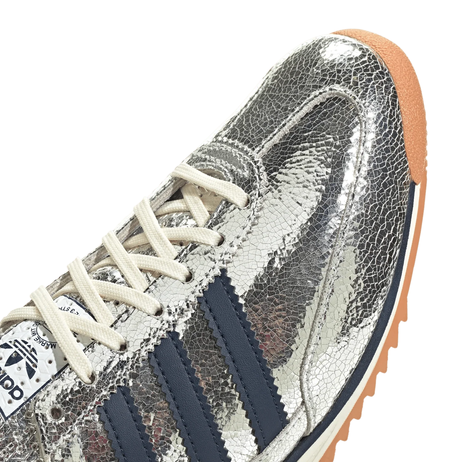 imgi_37_JH8654_8_FOOTWEAR_Photography_DetailView1_transparent