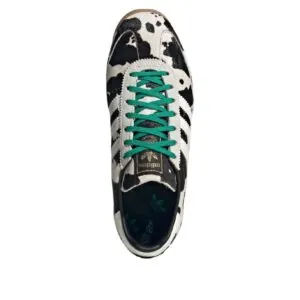 Sl72_OG_Shoes_Black_JR1639_02_standard-Photoroom_3840x.jpg