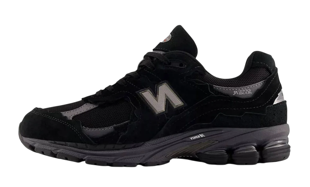 New Balance 2002R Gore-Tex Protection Pack Black